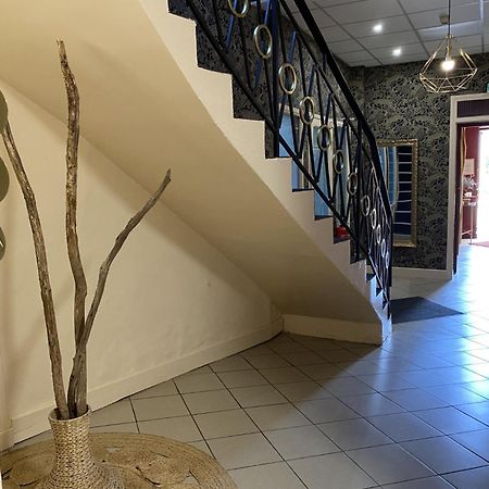 Hotel Aux Vendanges De Bourgogne ปาเรย์-เลอ-มนยาล ภายนอก รูปภาพ