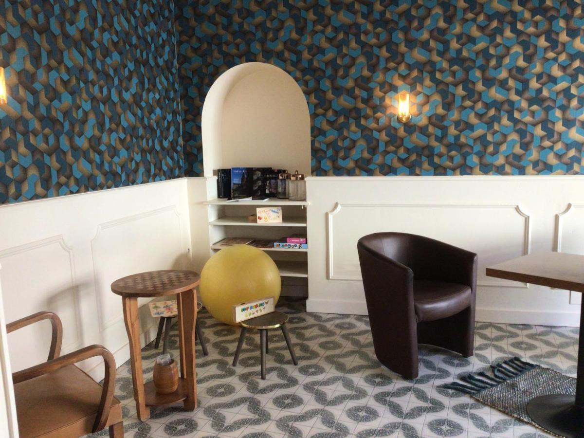 Hotel Aux Vendanges De Bourgogne ปาเรย์-เลอ-มนยาล ภายนอก รูปภาพ